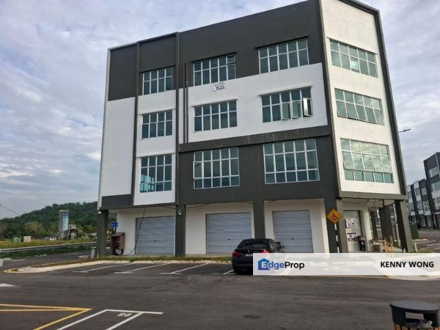SUMMIT COMMERCIAL HUB@GELANG PATAH