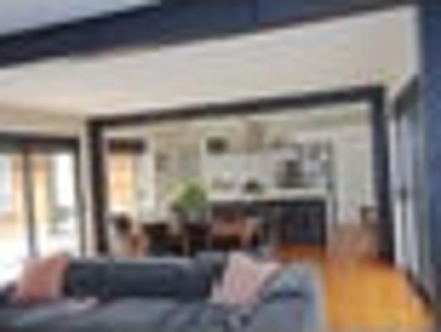 Sumner, 3 bedrooms, $700 pw
