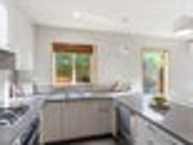 Sumner, 2 bedrooms, $695 pw