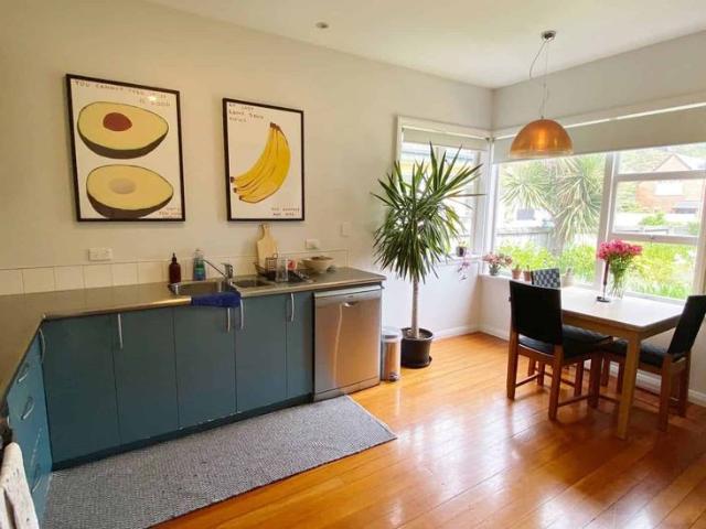 SUMNER TWO BEDROOM, SEMI FURNISHED, GARDENER INCLUDED