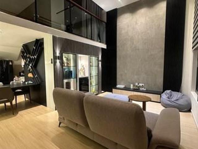 Sunway Grid Iskandar Puteri 1 Bedroom Medini CW bus below apartment