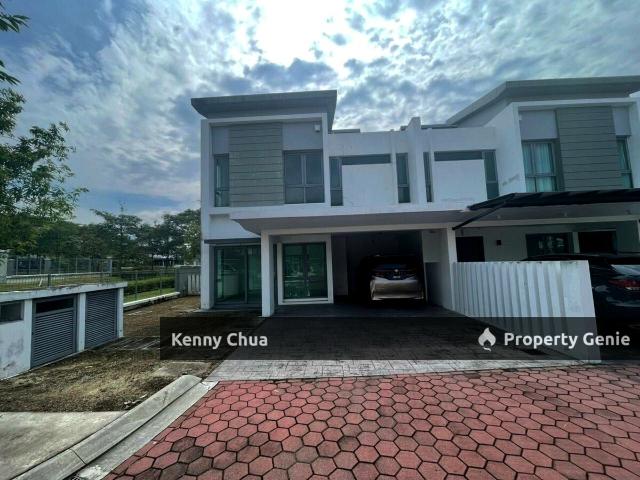 Sunway Lenang Height / Taman Molek / Double Storey Semi D / Endlot