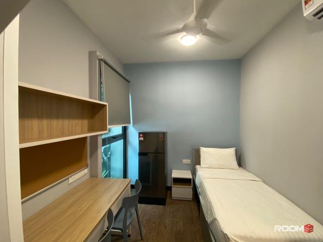 sunway waterfront single room RM900