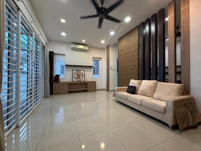 Sunway Wellesley SemiD For Rent Fully Renovated 5R5B 10 Airconds