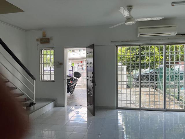 Sunway tunas double storey foreigner unfurnished