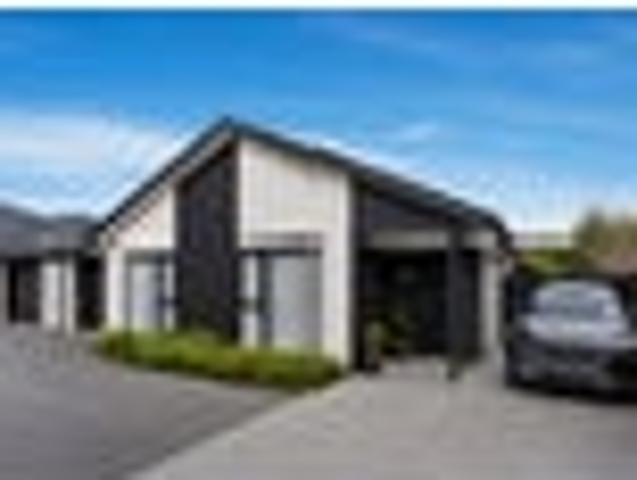 Sun Filled, Private & Perfectly Positioned