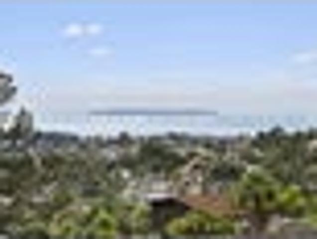 Sun, Seaviews & Double Garage Appeal