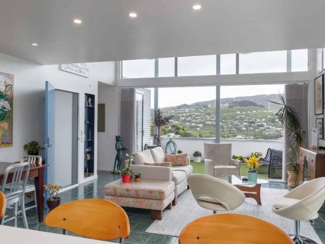 Sun, Space and Serenity in the heart of Wadestown