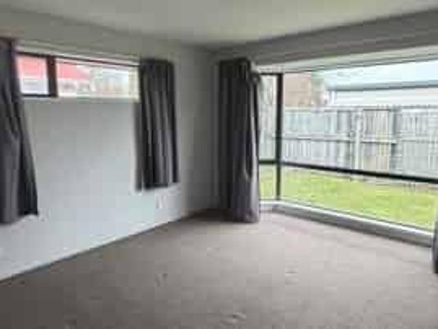 Sun, Space & Secure Your Ideal Addington Home Awaits