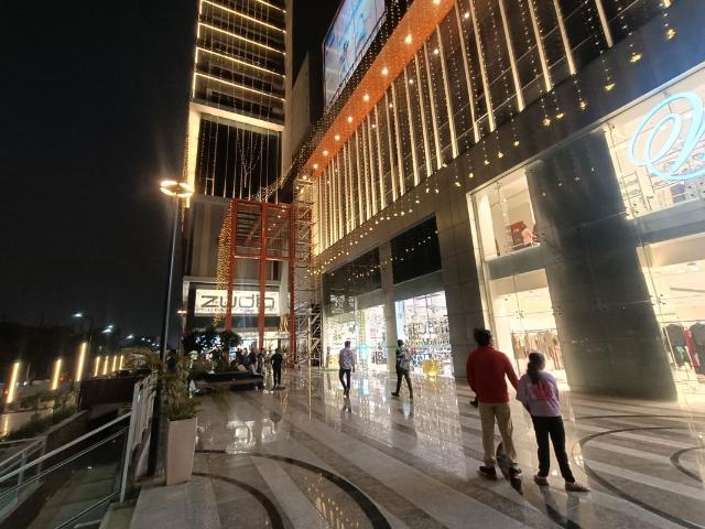 Sun Twilight Commercial Shop 320 Sq. Ft. in Sector 27 Yamuna Expressway Greater Noida Listing ID: #10050