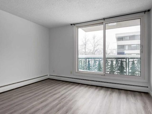 Sunalta Place 1 Bedroom Apartment for Rent at 1512 15 Ave Sw, Calgary, AB T3C 0X9 Sunalta