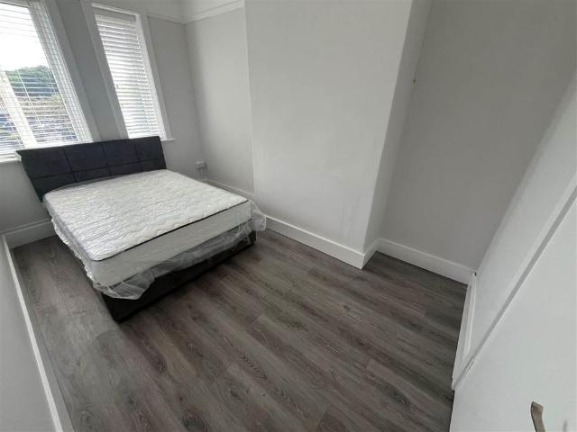 Sundrive Road, Dublin 12