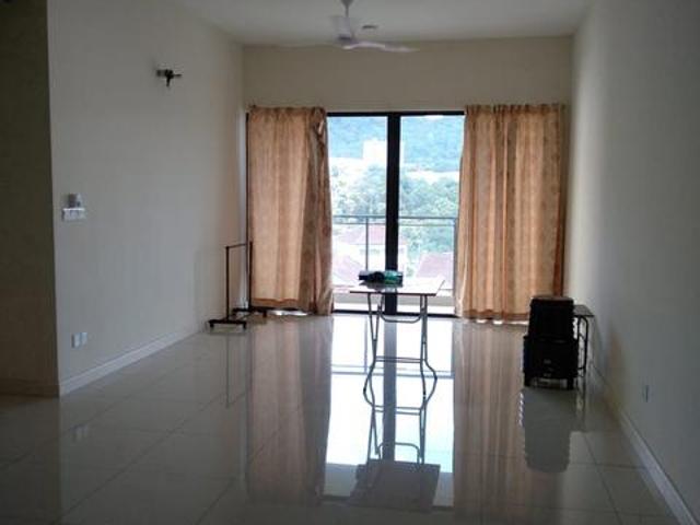 Sungai Ara Iconic Skies 1483sf 4Bedrooms Partly Renovated 2Carparks