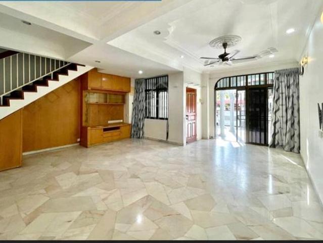 Sungai Ara 2 storey Terrace Renovated near Airport shop lots