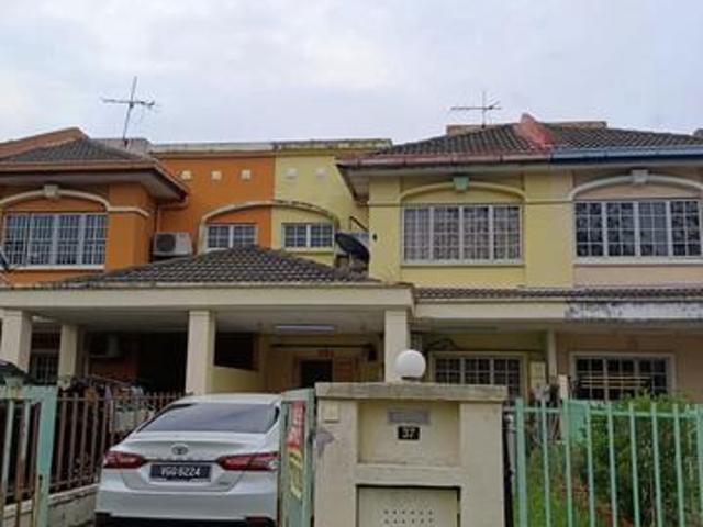 Sungai Buloh 2 storey Freehold Extra long car porch