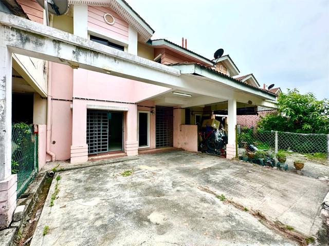 Sungai Buloh Country Resort SBCR Saujana Utama Double Storey