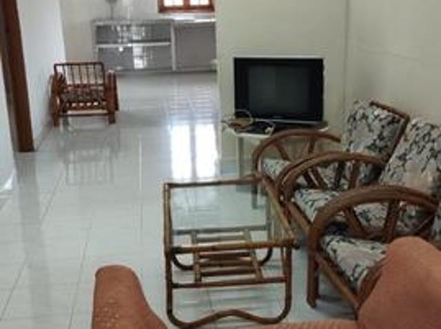 Sungai Gelugor Upstairs Unit for Rent 4 Rooms Private Entrance