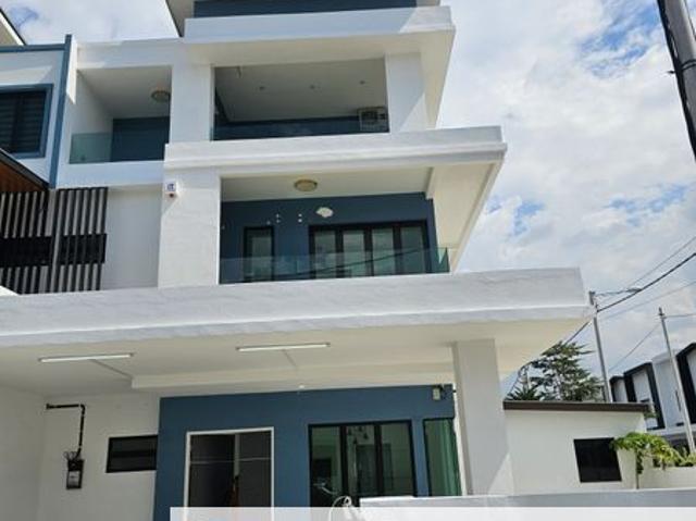 Sunland Residence