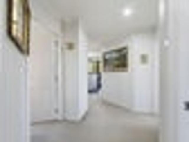 Sunlit Stoke Living with Room to Settle In