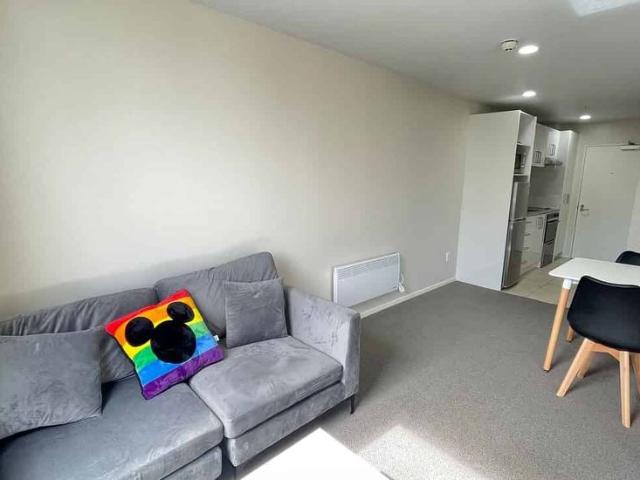 Sunny 6th Floor Living | Spacious 1 Bed at Q City