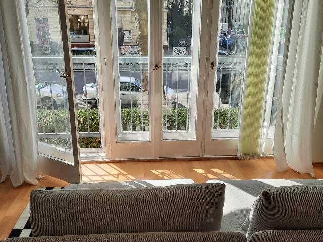 Sunny 1 bedroom apartment/studio with high ceilings and French balcony in Friedenau, Berlin Amsterdam Apartments for Rent