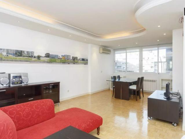 Sunny 2 bedroom apartment for rent in Retiro