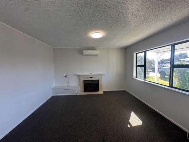 Sunny 3 bedroom family home