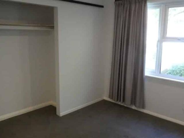 SUNNY 3 BEDROOM FAMILY HOME