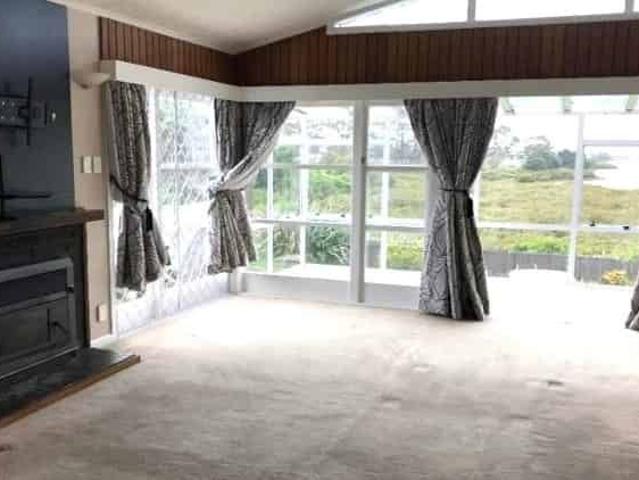 Sunny 3 bedroom home, 17 Mataroa Road, Mount Wellington, Auckland