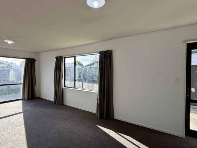 Sunny Three Bedroom in Tinwald