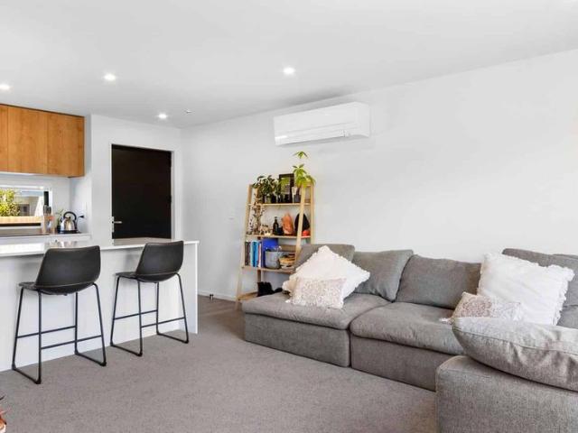 Sunny townhouse
