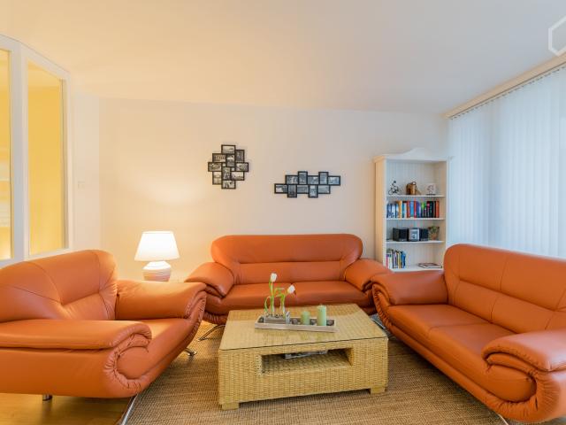 Sunny, airy and quiet duplex with balcony in the heart of Köpenick