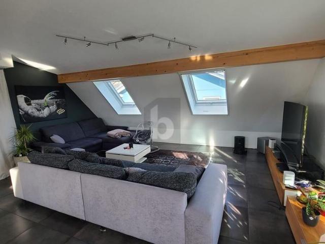 SUNNY, AIR CONDITIONED WITH BALCONY AND E CHARGING STATION