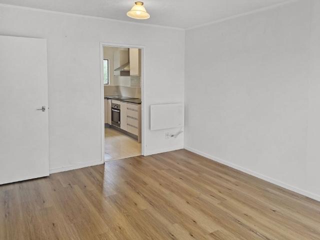 Sunny and light two bedroom Ellerslie unit!