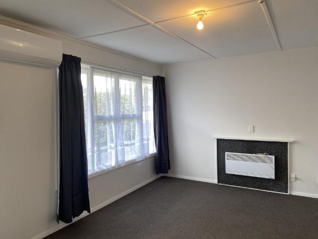 SUNNY & CONVENIENT TRENTHAM LIVING