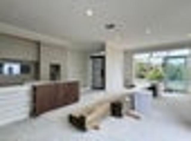 Sunny Corner Gem with Reserve Views