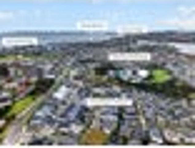 Sunny, Easy Care Living in the Heart of Orewa