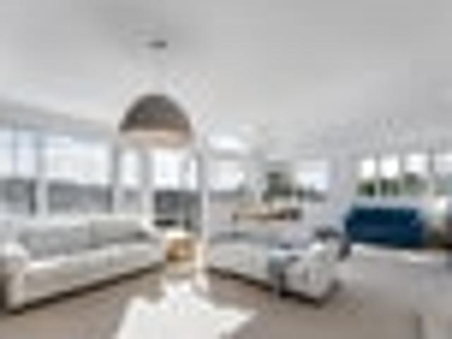 Sunny Family Home