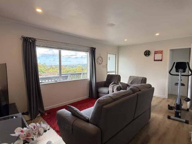Sunny Family Home Available 19/06/2026!
