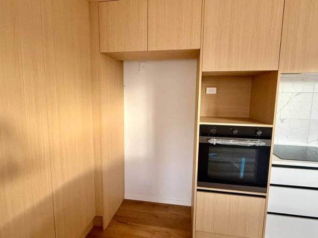 Sunny Family Home in Unsworth Heights