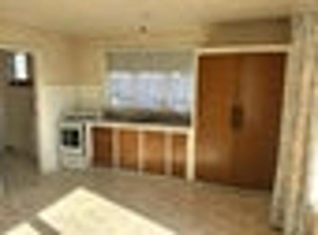 Sunny Hill St retreat with room to grow