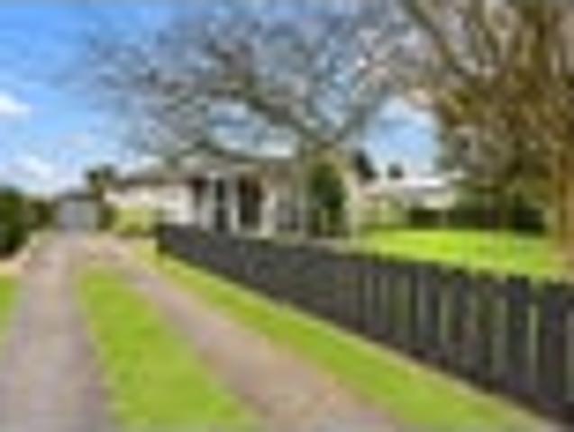 Sunny Living | Big Backyard | Brick Home