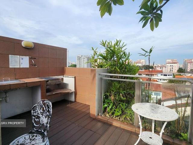 Sunny Lodge D14, Apartment