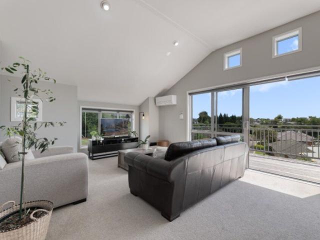 Quiet, Like New Home in Sought After Bethlehem