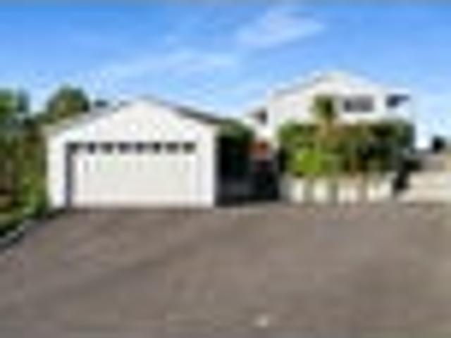 Sunny & Low Maintenance Living