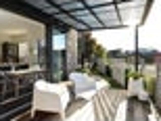 Sunny Modern Living