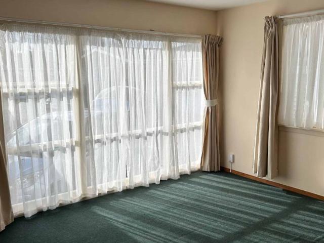 Sunny North Facing Spacious Secure 2 Bedroom Flat