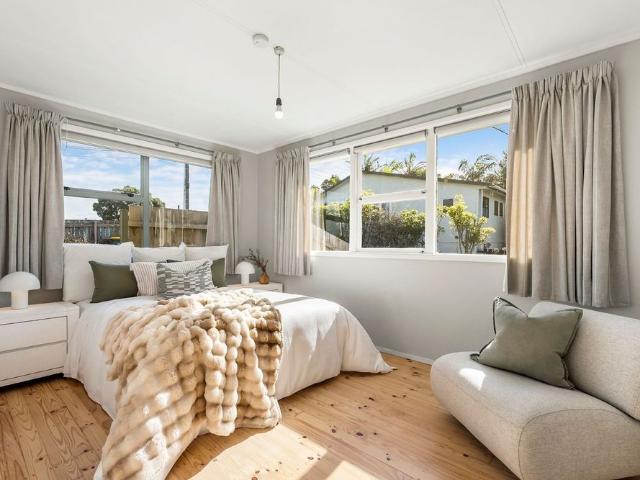 Sunny Northcross Home with Sea Views