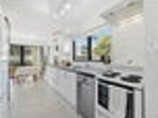 Sunny, Private & Easy Living
