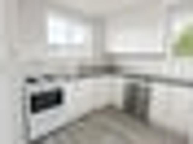 Sunny & quiet beautifully renovated, move in ready